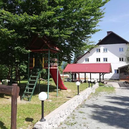 Guesthouse Arnika Fužine Esterno foto