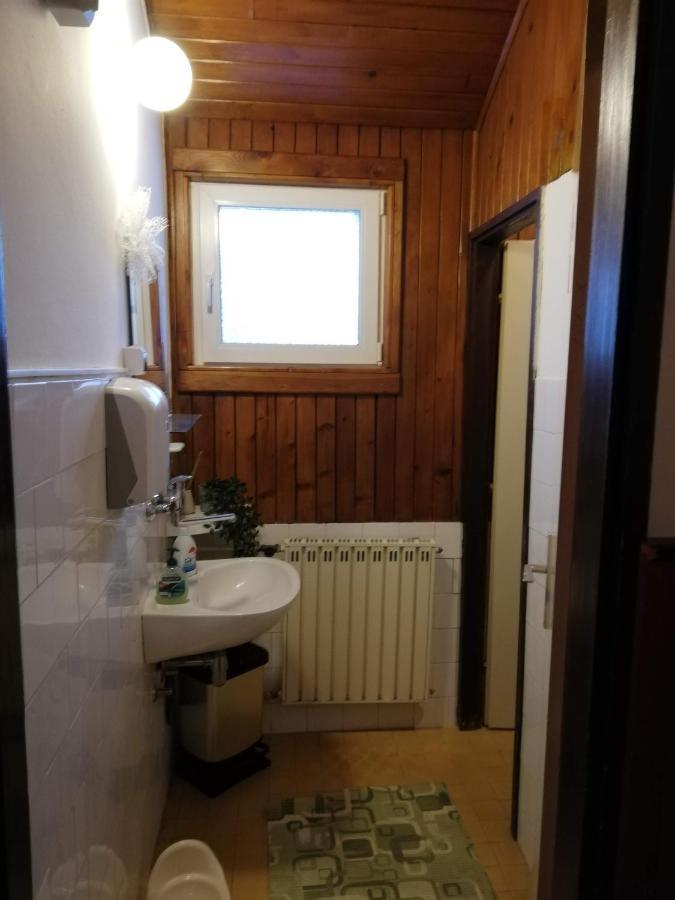 Guesthouse Arnika Fužine Esterno foto